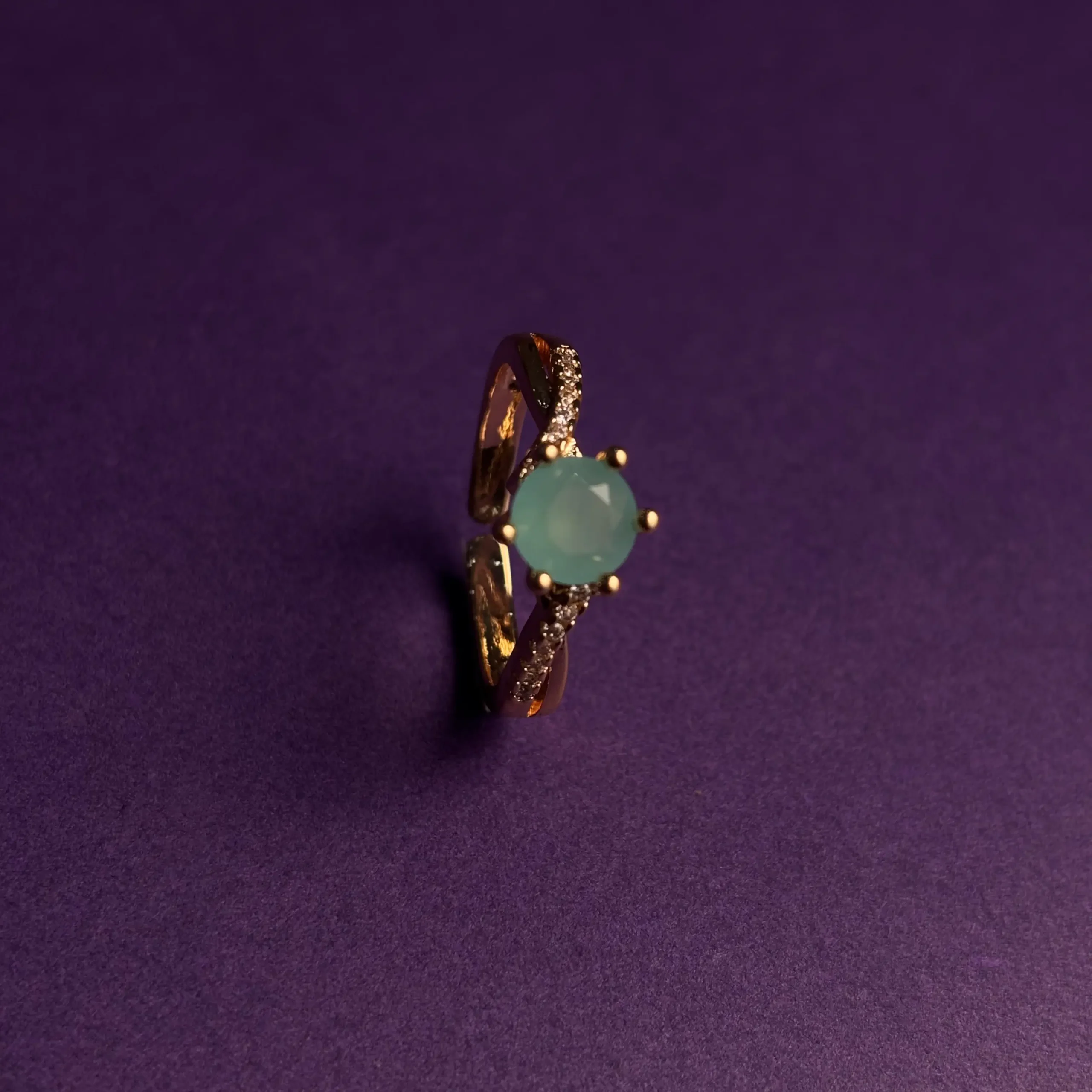 Classic Gemstone Golden Ring - Image 3