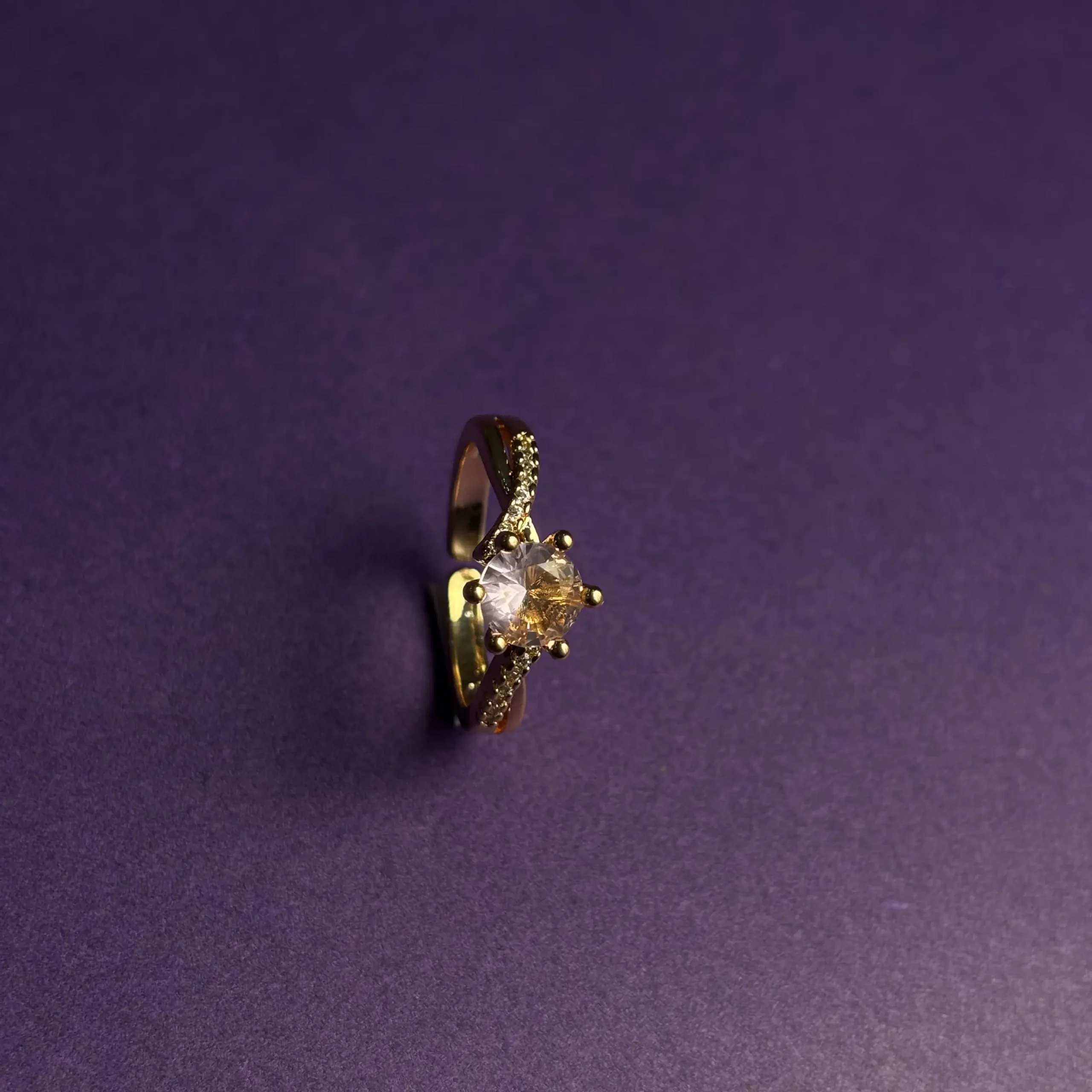 Classic Gemstone Golden Ring - Image 7