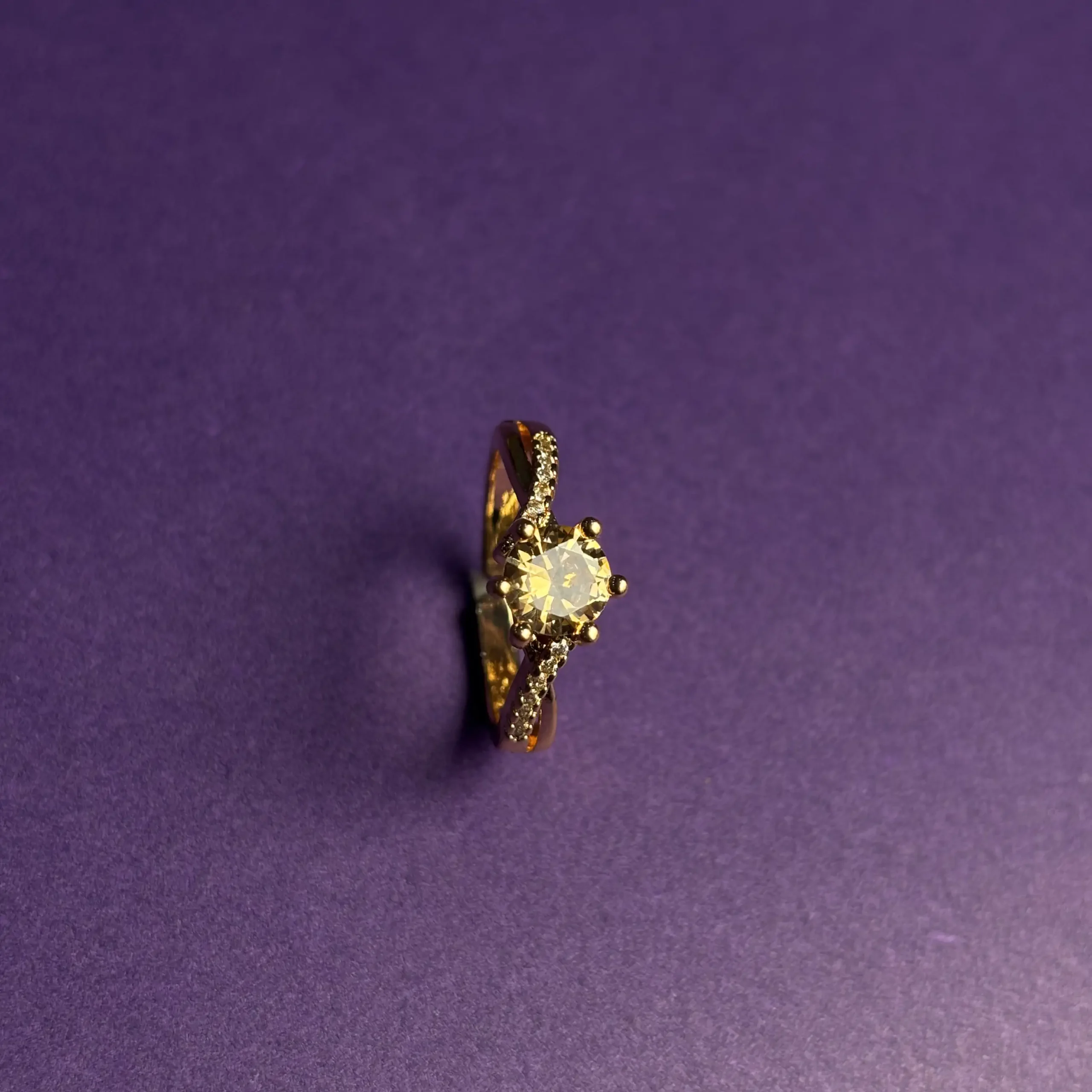 Classic Gemstone Golden Ring - Image 6