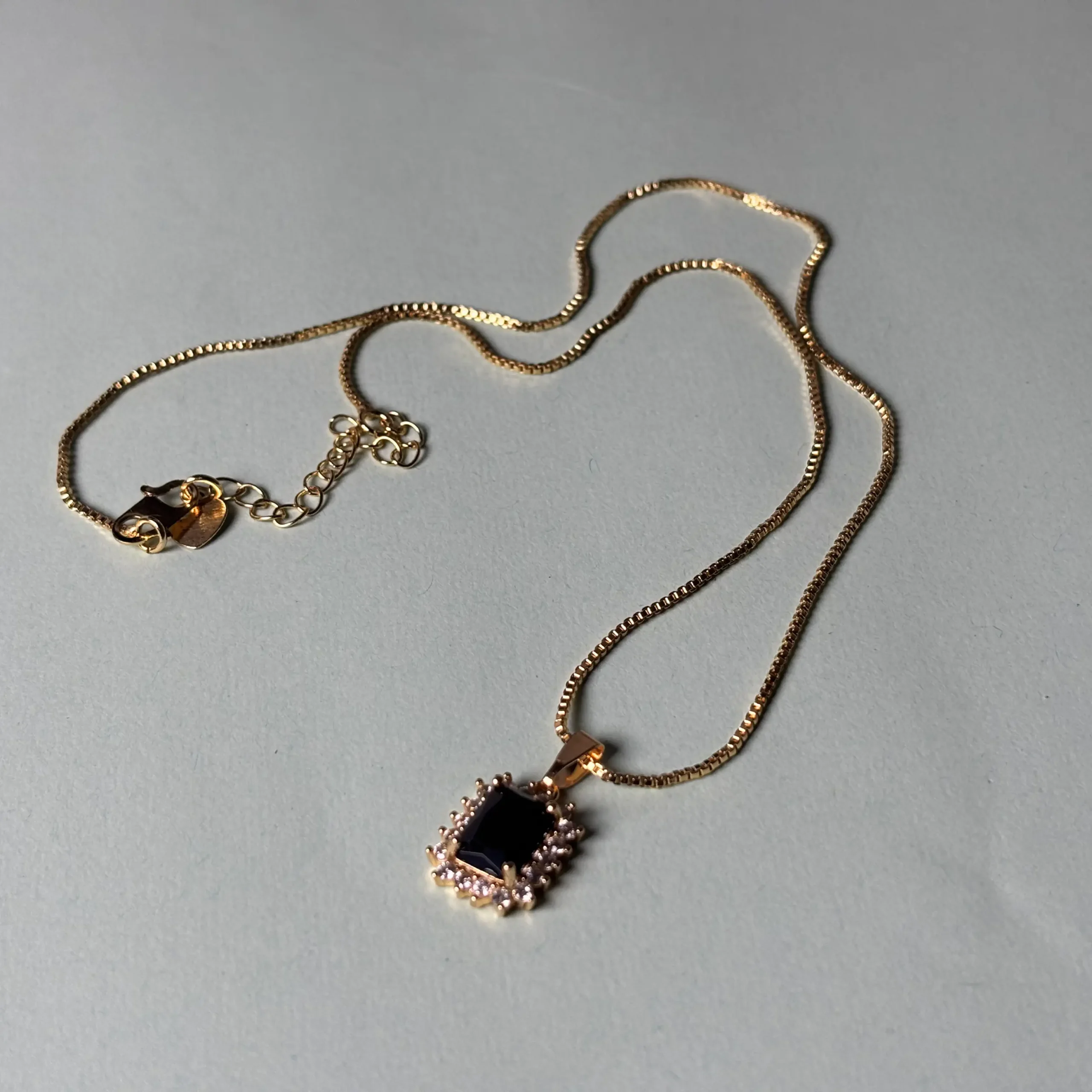 Vivid Ruby Halo - Image 3